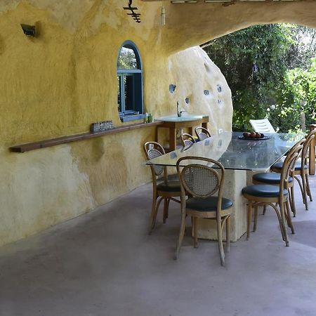 Dutch Farm Israel Bed & Breakfast Sede Zevi Exterior photo