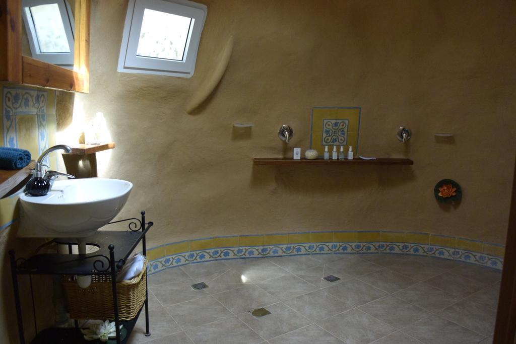 Dutch Farm Israel Bed & Breakfast Sede Zevi Exterior photo