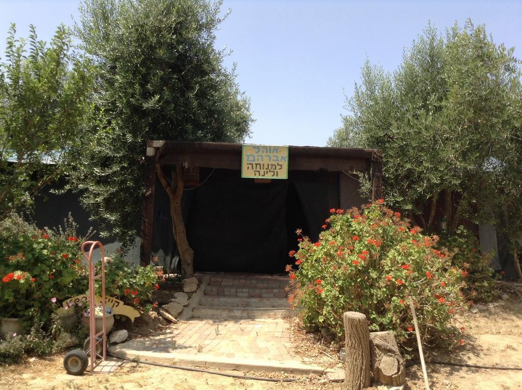 Dutch Farm Israel Bed & Breakfast Sede Zevi Exterior photo