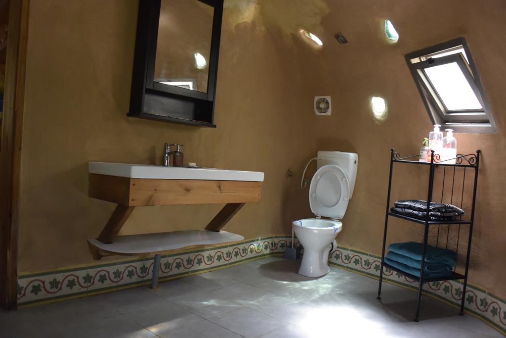 Dutch Farm Israel Bed & Breakfast Sede Zevi Exterior photo