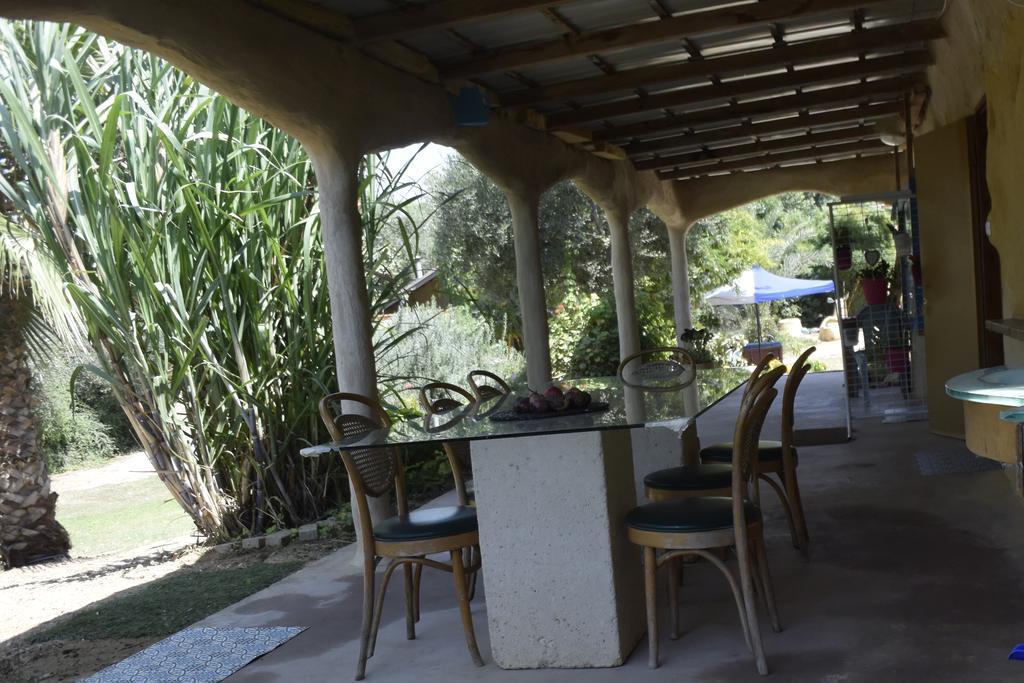 Dutch Farm Israel Bed & Breakfast Sede Zevi Exterior photo